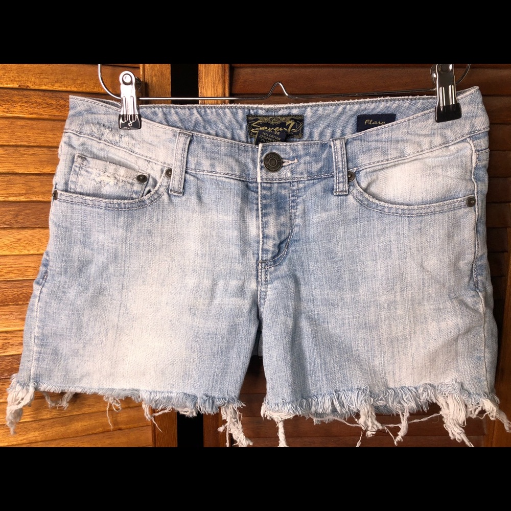 ‼️SOLD‼️ Distressed Seven7 Jean Shorts